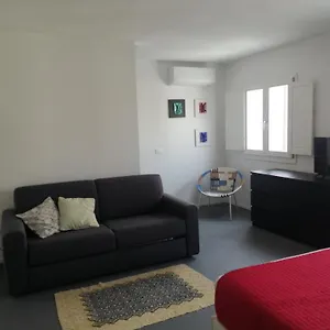 Alojamento de Acomodação e Pequeno-almoço Casa Saba, Orosei